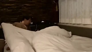 【海外旅行】3時間後、パリのサンジェリゼリゼをぶらぶらする予定が・・・ああ、絶対妊娠だわ・・・